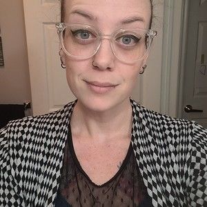 Meet your Posher, Katelyn